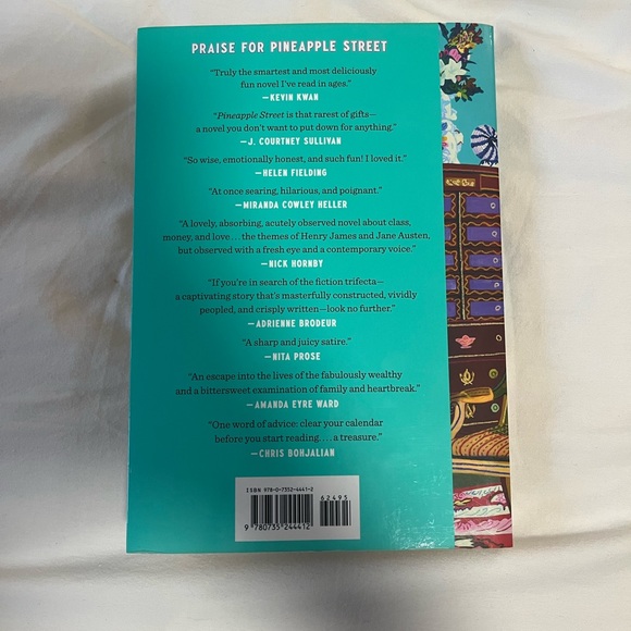 Book: Pineapple Street - Picture 2 of 3